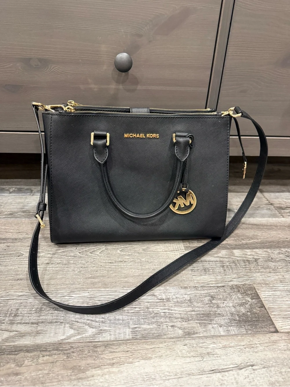 Michael Kors Black Saffiano Satchel with Gold Hardware - Picture 3 of 10